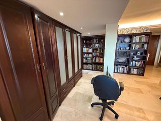 Piso en venta en Montemar en Torremolinos