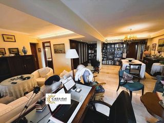 Piso en venta en Montemar en Torremolinos