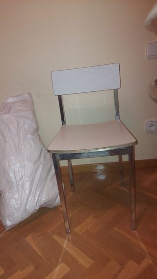 Set de mesa de cocina extensible con taburetes