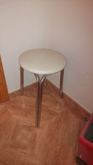 Set de mesa de cocina extensible con taburetes