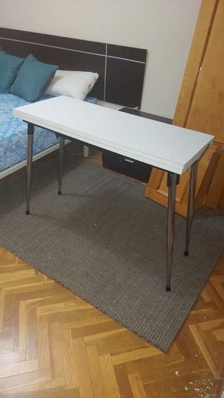 Set de mesa de cocina extensible con taburetes