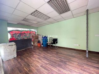 Local comercial en venta en Vista Alegre en Madrid