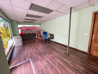 Local comercial en venta en Vista Alegre en Madrid