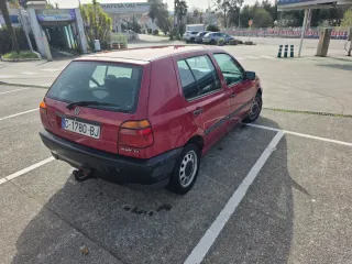 Volkswagen Golf 1.9d
