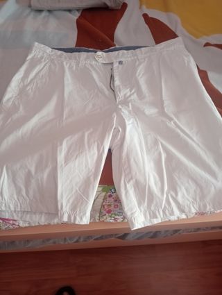 Camiseta blanca estampada