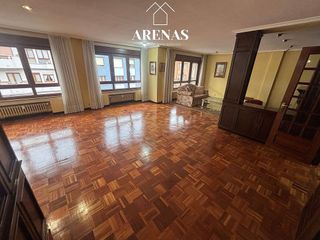 Piso en venta en Centro en Avilés