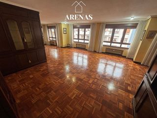 Piso en venta en Centro en Avilés