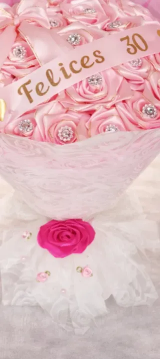 Oportunidad, ramo 30 rosas eternas