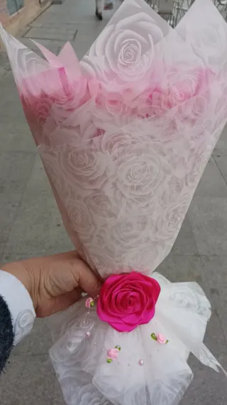 Oportunidad, ramo 30 rosas eternas