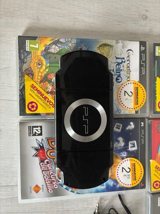 PSP Negra con 9 Juegos, Funda, Cascos y Cargador