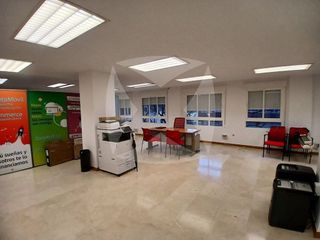 Oficina en venta en Huerta Rosales - Valdepasillas en Badajoz