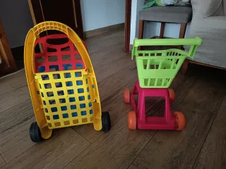 2 Carros de compra infantil