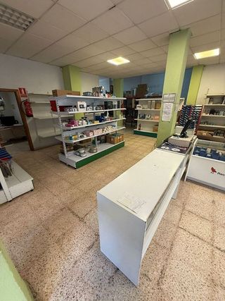 Local comercial en venta en Plaça Eliptica-Republica Argentina-Germanies en Gandia