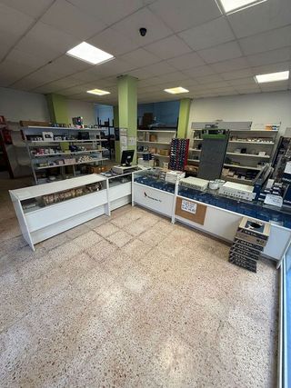 Local comercial en venta en Plaça Eliptica-Republica Argentina-Germanies en Gandia