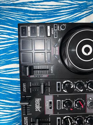 Mesa de Mezclas, DJ Hercules DJControl Impulse 200