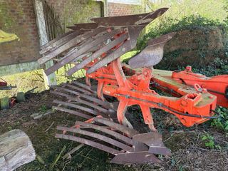 Arado Kuhn Multimaster 123