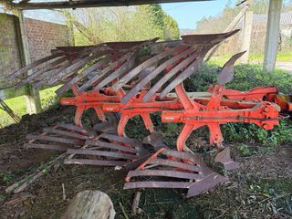 Arado Kuhn Multimaster 123