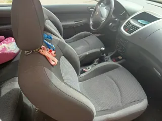 Peugeot 206 2012