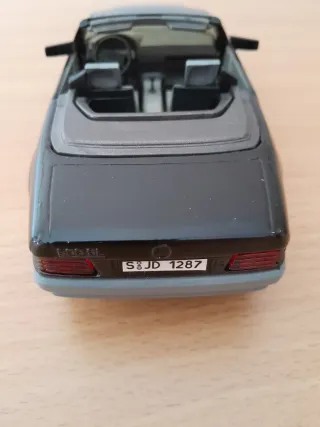 Réplica Mercedes 500 SL 1/24