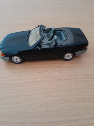 Réplica Mercedes 500 SL 1/24
