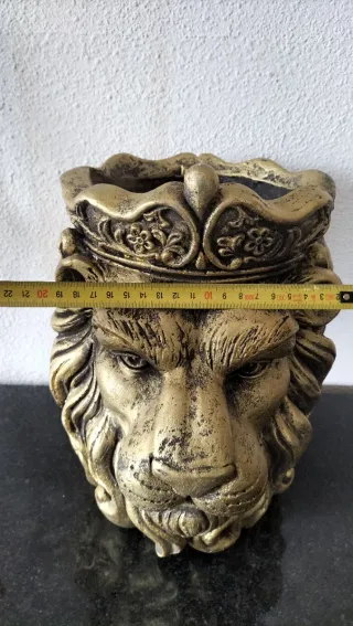 Macetero Cabeza Rey León Dorado