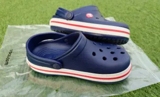 Crocs multicolor (Navy red) Talla 32-33