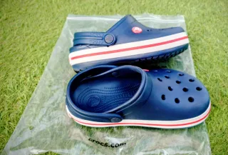 Crocs multicolor (Navy red) Talla 32-33