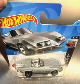 Hot Wheels 1972 Corvette Stingray Convertible