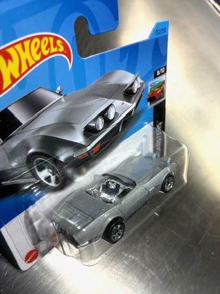 Hot Wheels 1972 Corvette Stingray Convertible