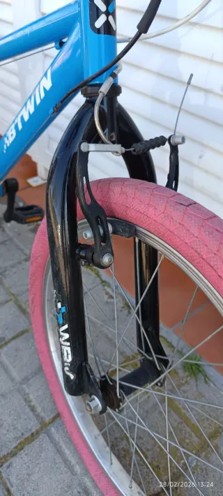 Bicicleta infantil B'TWIN 20 pulgadas