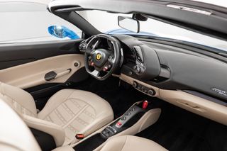 Ferrari 488 Spider DCT