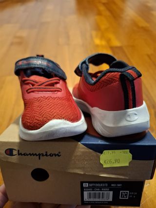Scarpe da bambino Champion rosse taglia 24
