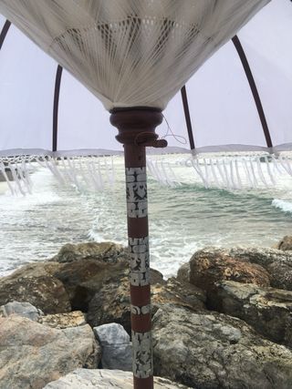 Sombrilla Balinesa Blanca Satén