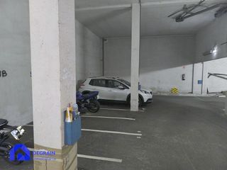 Local comercial en venta en El Llano en Gijón