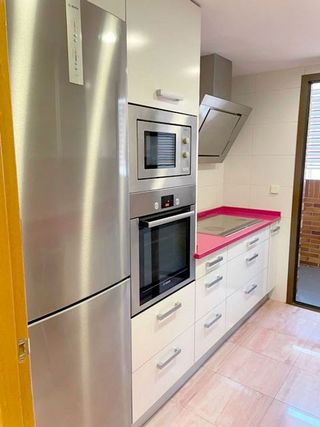 Piso en alquiler en Valdezarza en Madrid