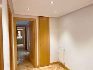 Piso en alquiler en Valdezarza en Madrid