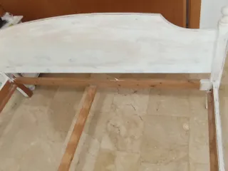 Cama 2 plazas y 2 mesitas de noche