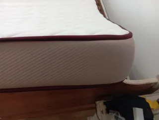 Cama 2 plazas y 2 mesitas de noche