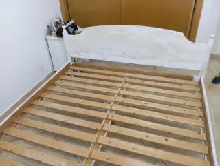 Cama 2 plazas y 2 mesitas de noche