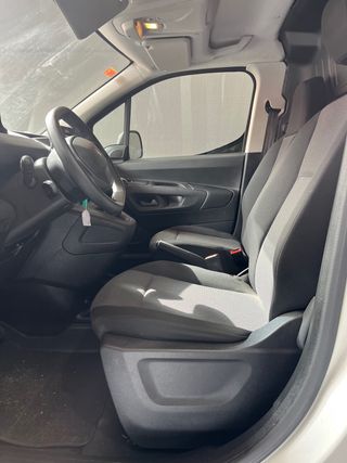 Peugeot Partner 2021