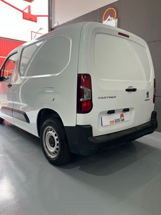 Peugeot Partner 2021