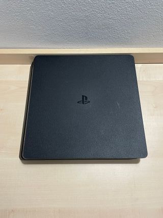 PS4 Slim 1TB Nera Inutilizzata