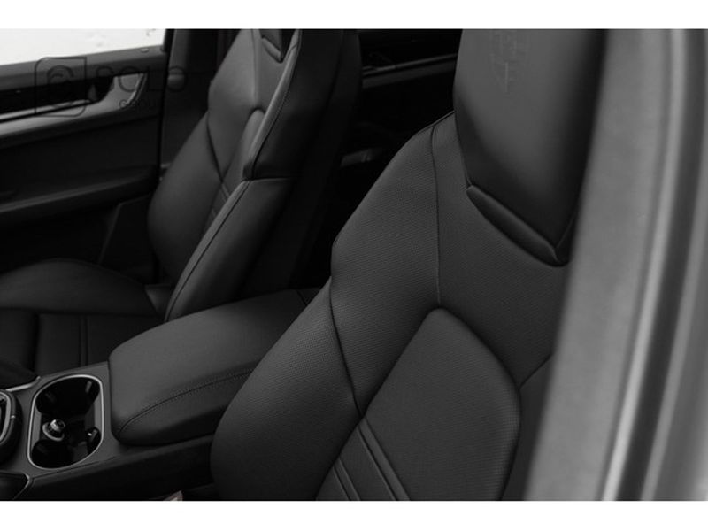 Porsche Cayenne 2025, foto 18