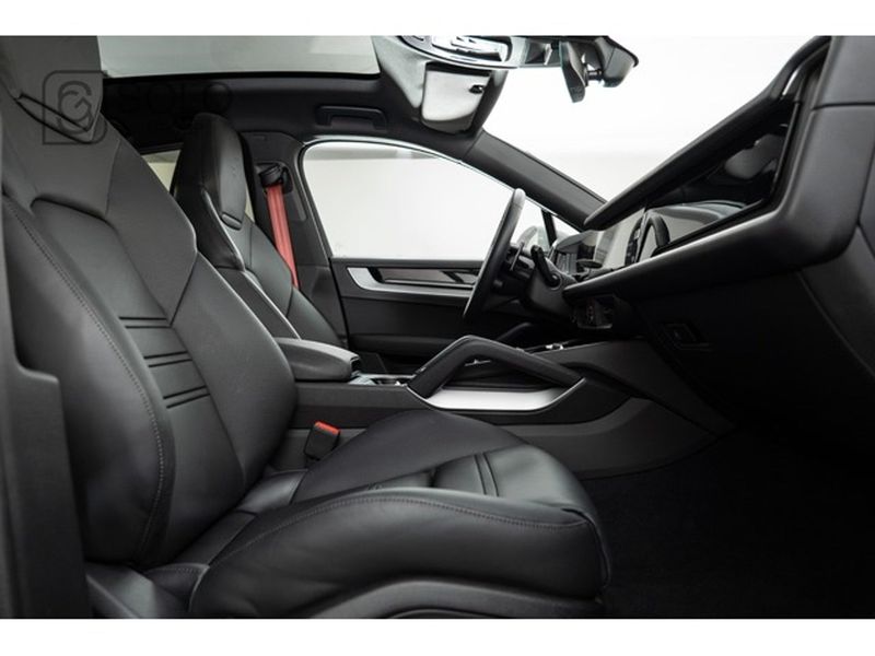 Porsche Cayenne 2025, foto 24