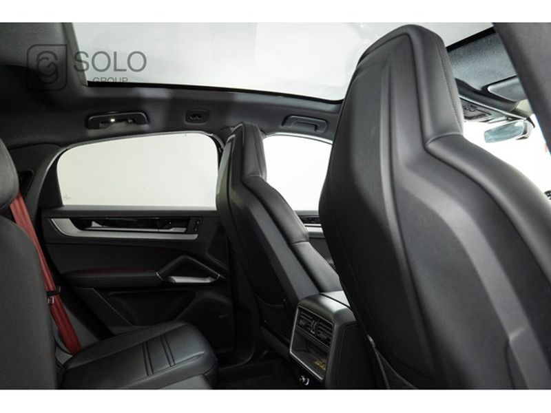 Porsche Cayenne 2025, foto 26