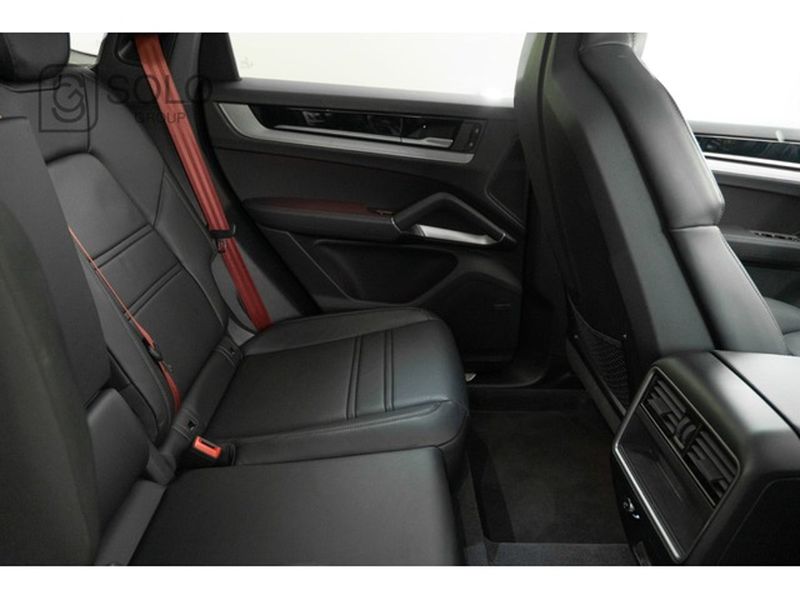 Porsche Cayenne 2025, foto 28