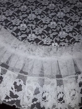 2 Tapetes Antiguos de Blonda Blancos