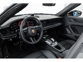 PORSCHE 911 Carrera 4 GTS Cabriolet