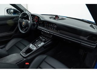 PORSCHE 911 Carrera 4 GTS Cabriolet