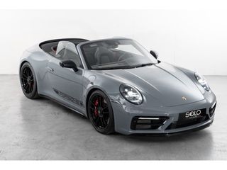 PORSCHE 911 Carrera 4 GTS Cabriolet